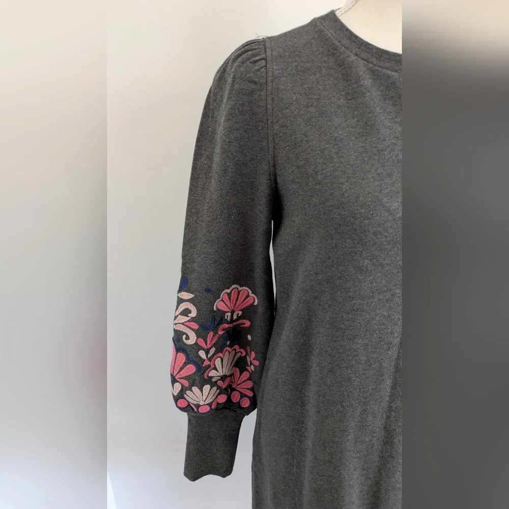 NWT  Boden Ramona Sweatshirt Dress w/ Floral Embroidered Sleeves Sz 8 - Picture 3 of 6